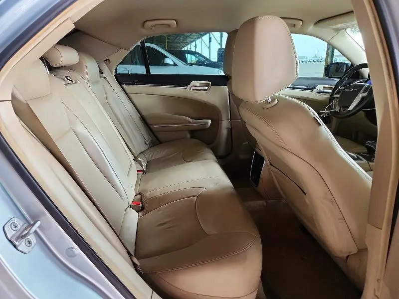 2013 CHRYSLER 300 LIMITED  