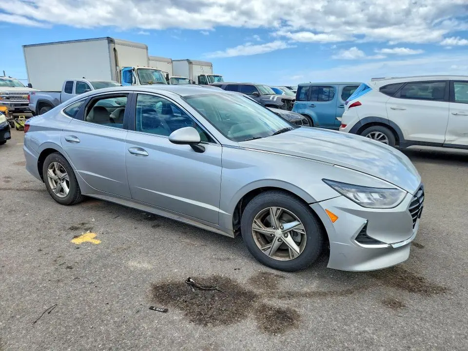 2020 HYUNDAI SONATA SE  
