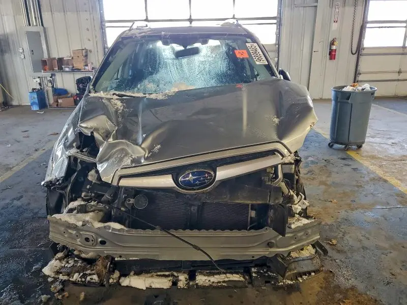 2021 SUBARU FORESTER   