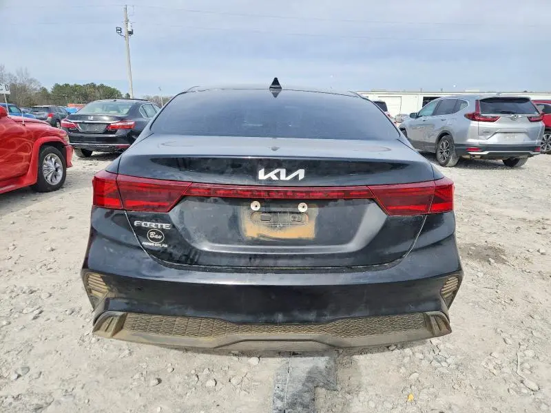 2024 KIA FORTE LX  