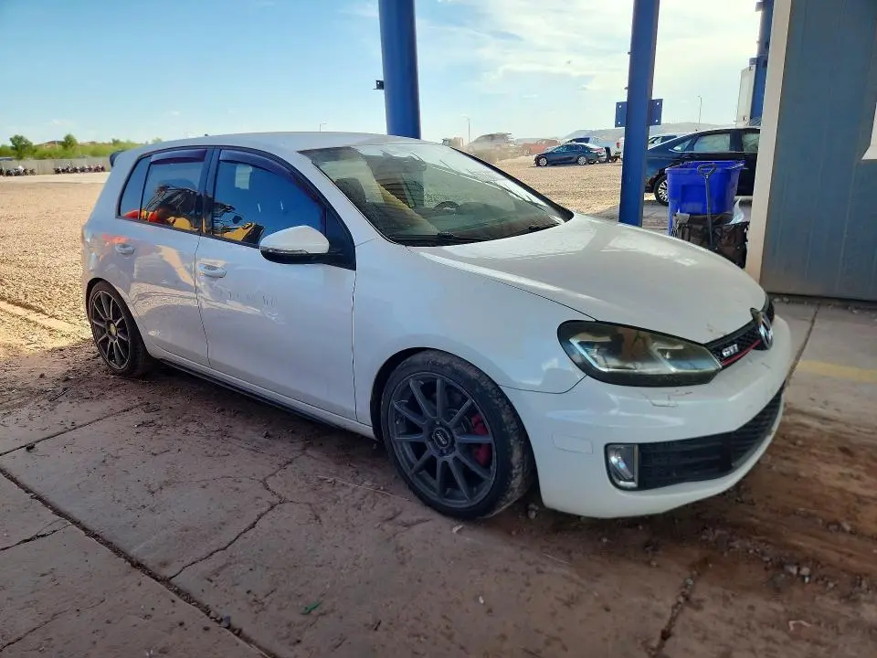 2012 VOLKSWAGEN GTI   