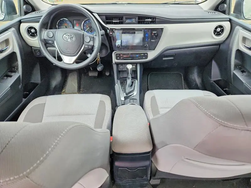 2017 TOYOTA COROLLA LE  