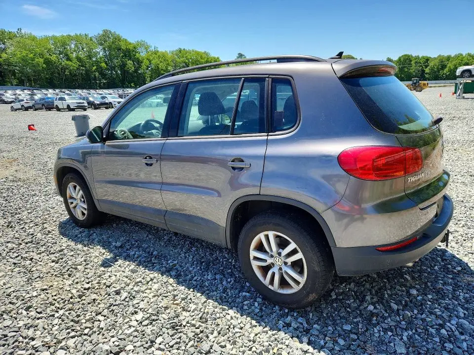 2015 VOLKSWAGEN TIGUAN S  