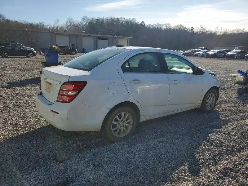 2017 CHEVROLET SONIC LT  