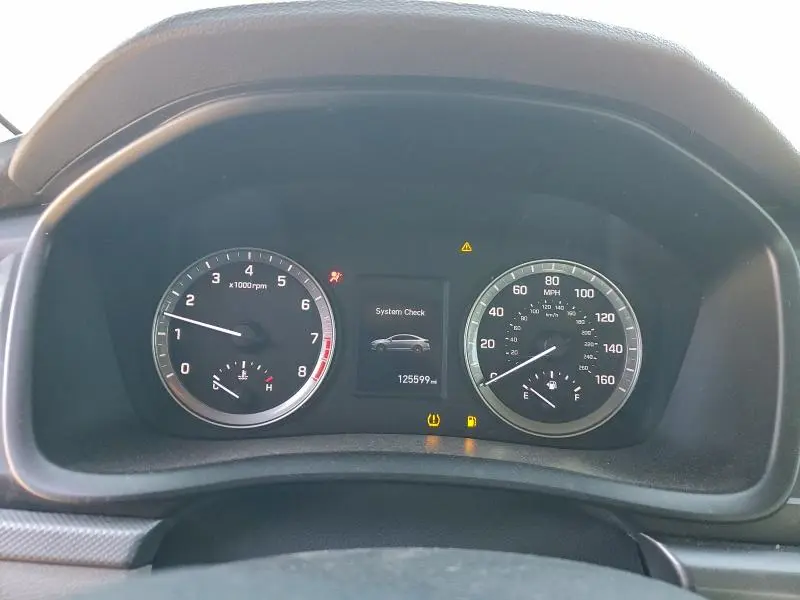 2018 HYUNDAI SONATA SE  