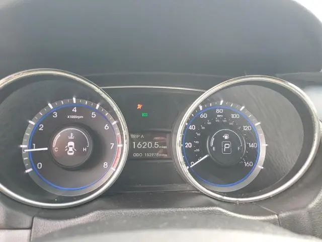 2011 HYUNDAI SONATA SE  