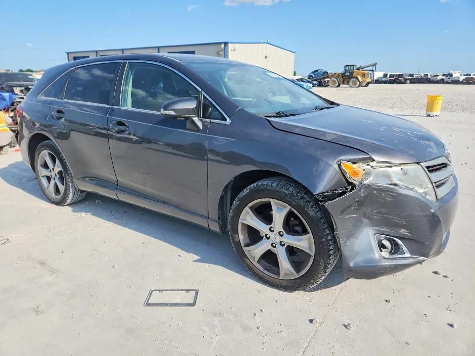 2013 TOYOTA VENZA LE  