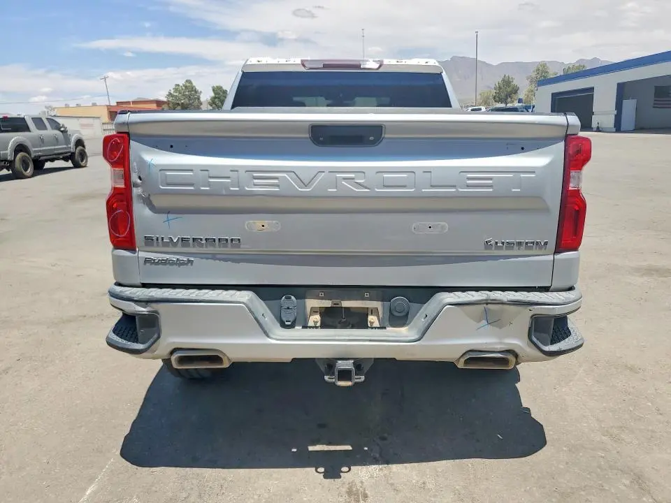 2019 CHEVROLET SILVERADO CUSTOM  