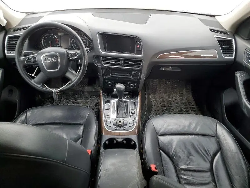 2010 AUDI Q5 PREMIUM PLUS  