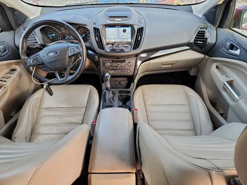 2017 FORD ESCAPE TITANIUM  