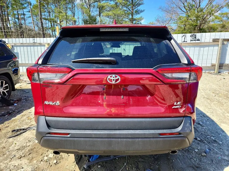2021 TOYOTA RAV4 LE  