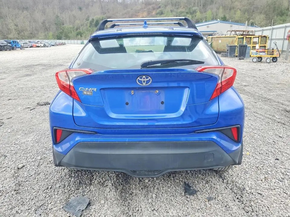 2019 TOYOTA C-HR LE  