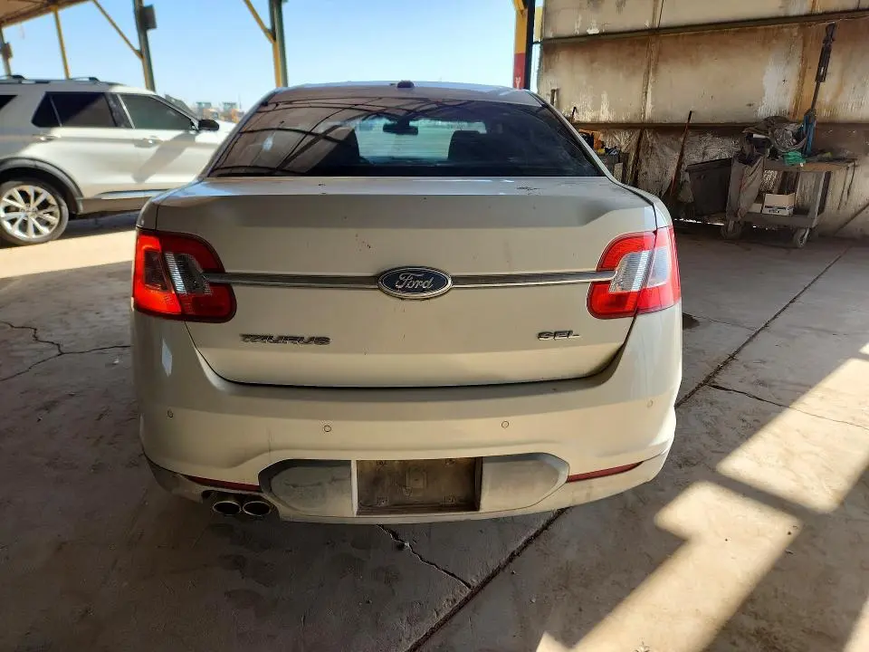 2011 FORD TAURUS SEL  