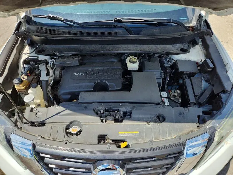 2017 NISSAN PATHFINDER SL  