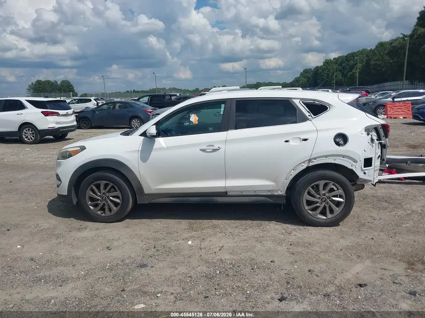 2018 HYUNDAI TUCSON SE