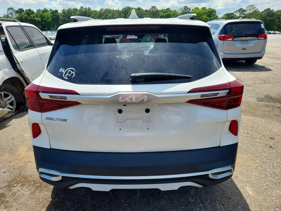 2023 KIA SELTOS S  