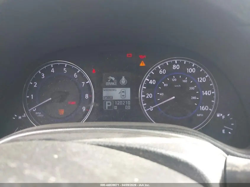 2015 INFINITI Q40  