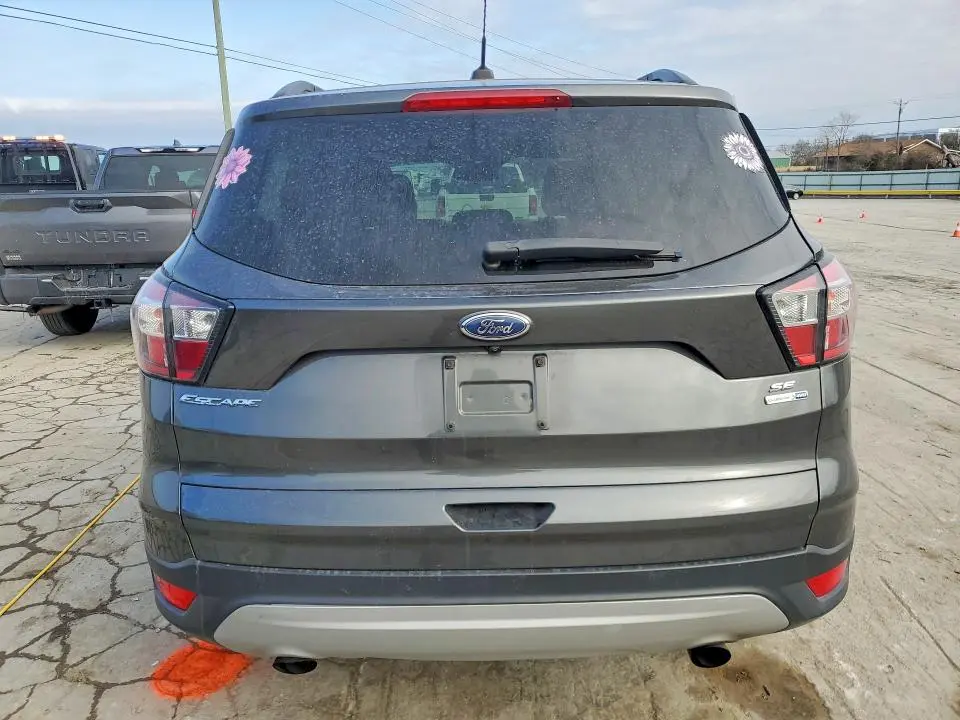 2018 FORD ESCAPE SE  