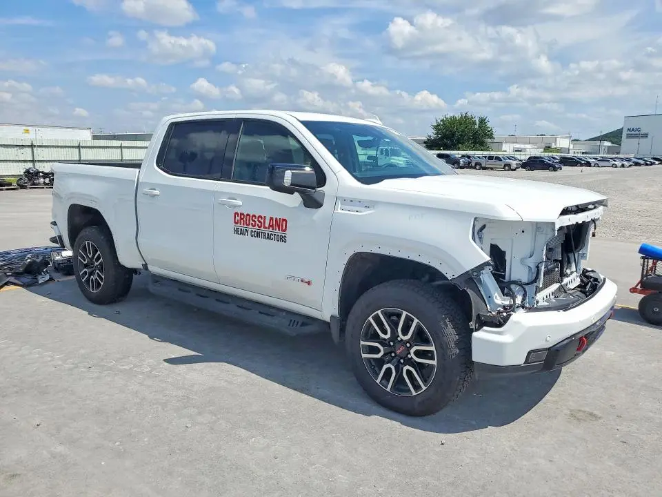 2026 GMC SIERRA K1500 AT4  