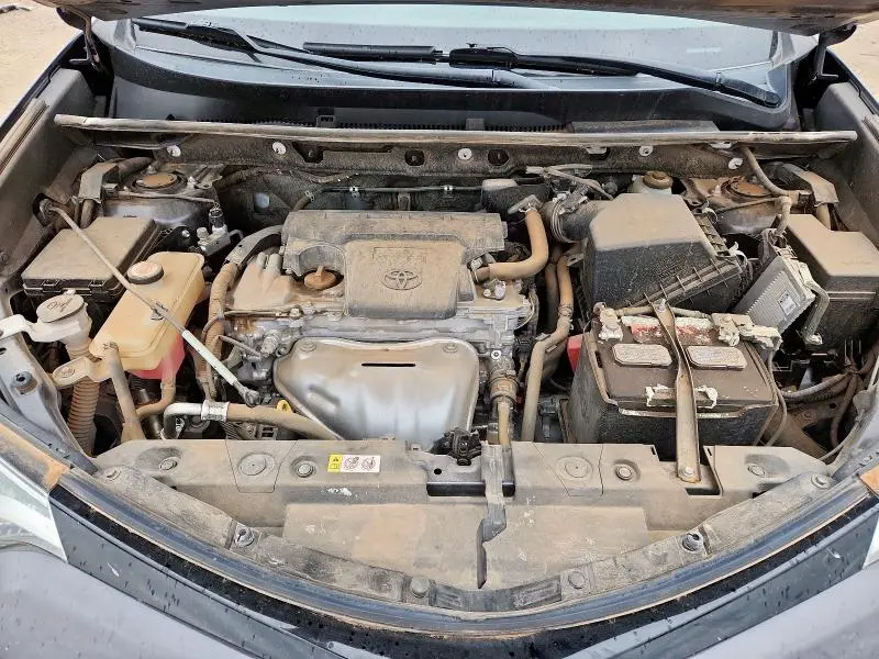 2018 TOYOTA RAV4 SE  