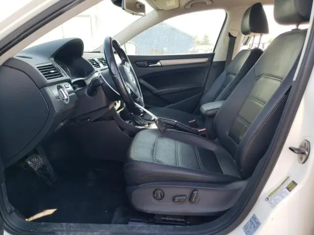 2014 VOLKSWAGEN PASSAT SE  