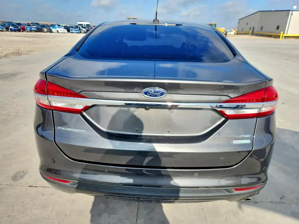 2018 FORD FUSION SE  