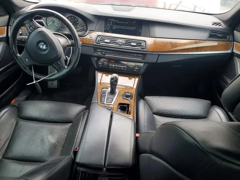2013 BMW 550 XI  
