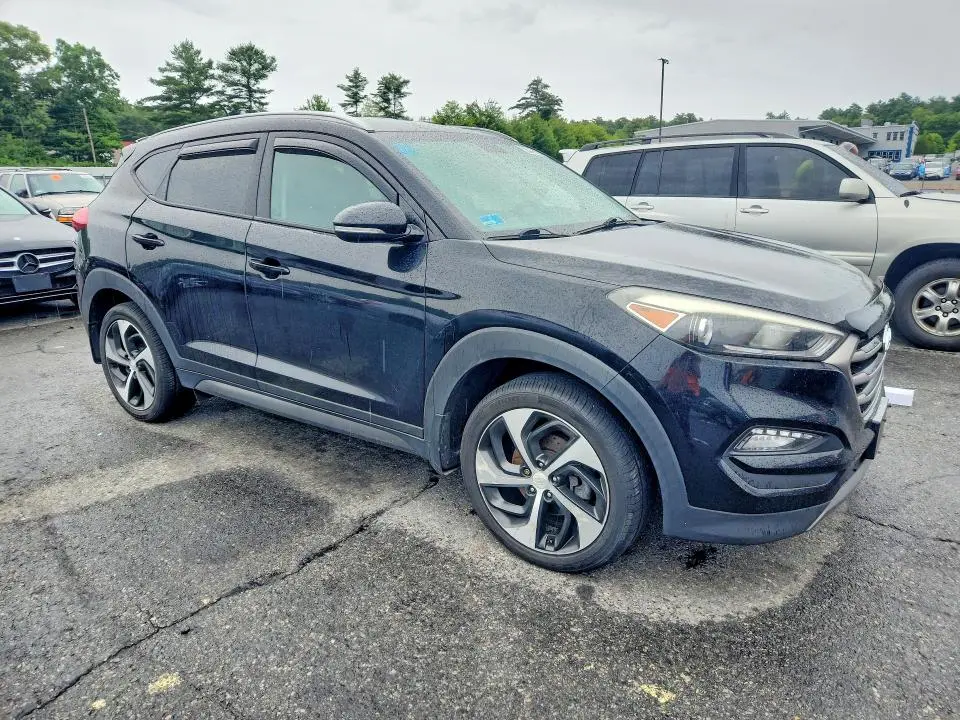 2016 HYUNDAI TUCSON SPORT  
