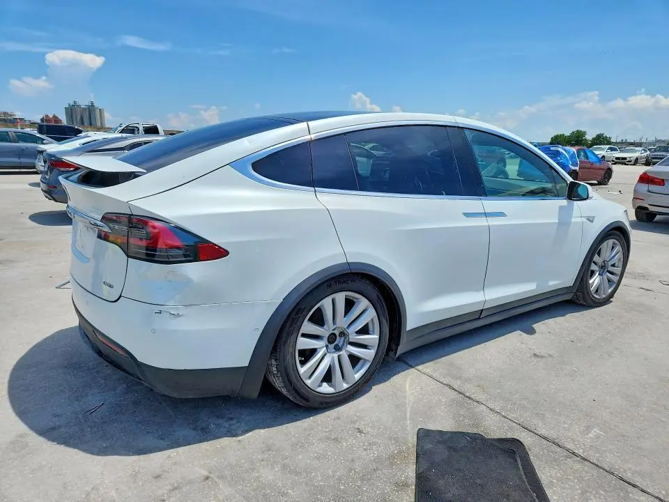 2016 TESLA MODEL X   