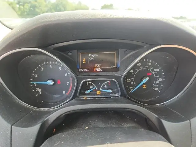 2015 FORD FOCUS SE  