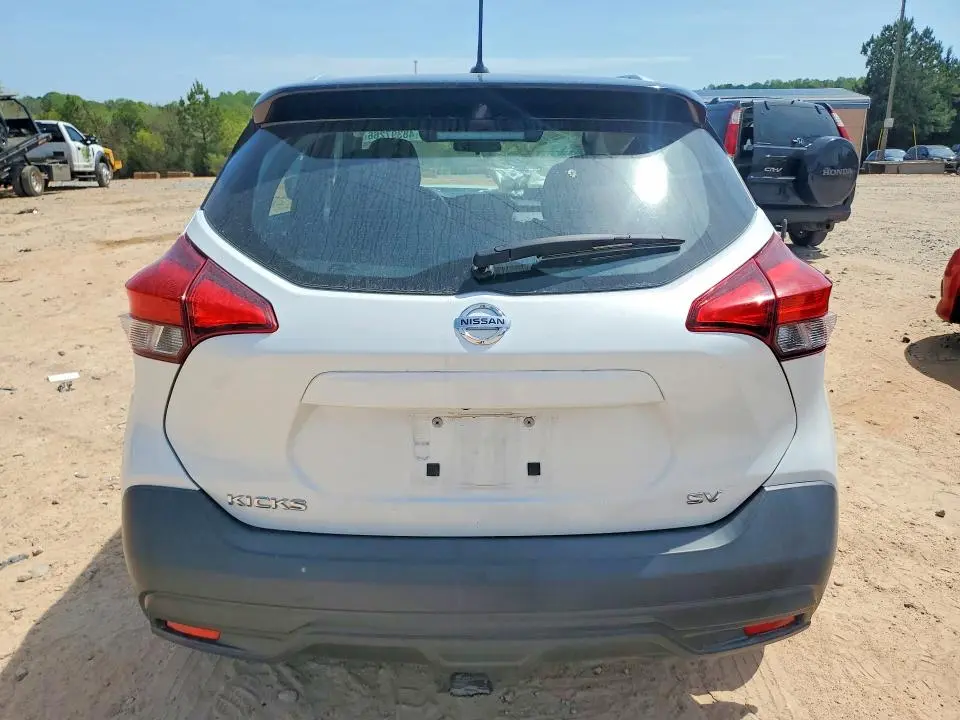 2019 NISSAN KICKS SV  