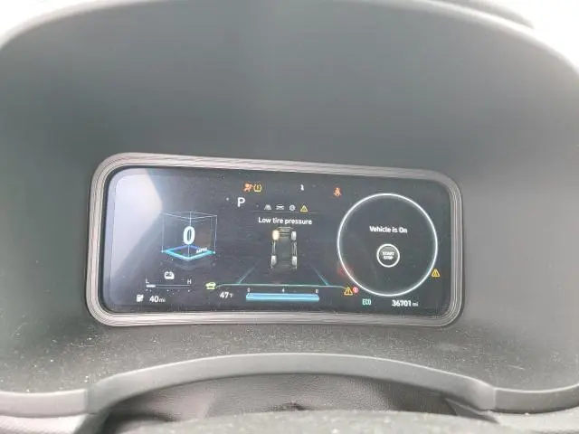 2023 HYUNDAI KONA SE  
