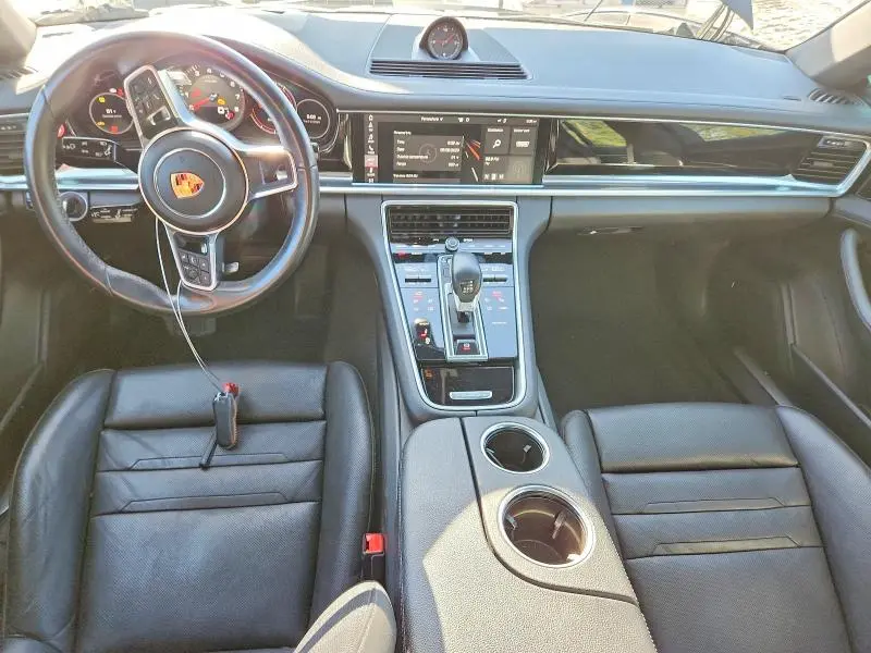 2019 PORSCHE PANAMERA BASE  