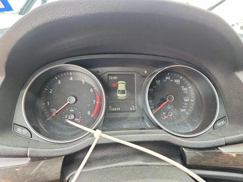 2018 VOLKSWAGEN PASSAT SE  