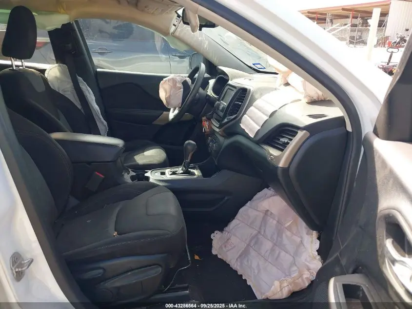 2018 JEEP CHEROKEE LATITUDE FWD