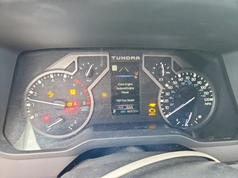 2022 TOYOTA TUNDRA SR5  