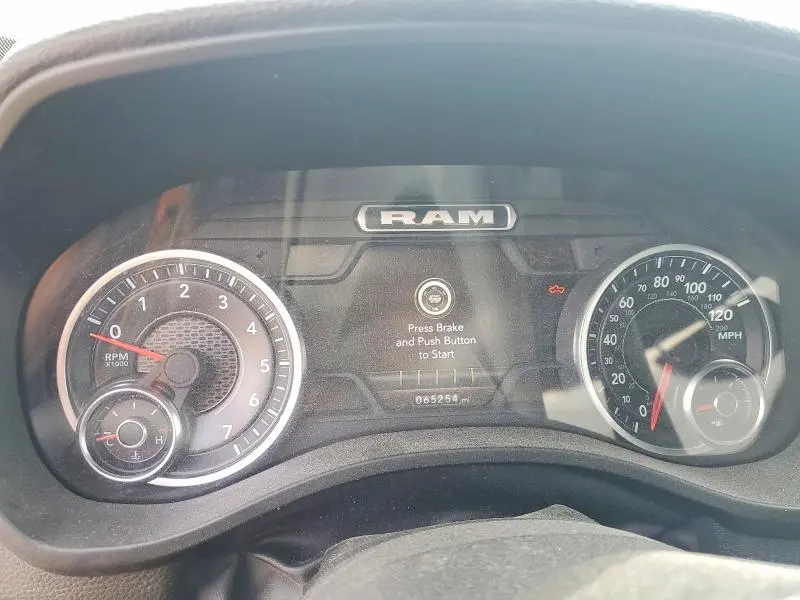 2024 RAM 1500 LARAMIE  