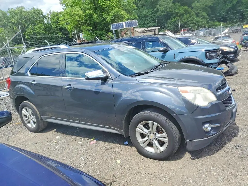 2010 CHEVROLET EQUINOX LT  