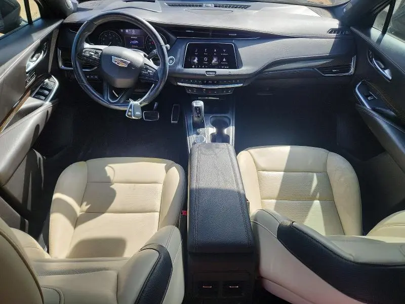 2019 CADILLAC XT4 SPORT  