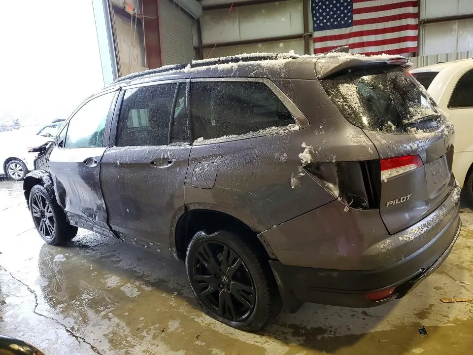 2022 HONDA PILOT SE  