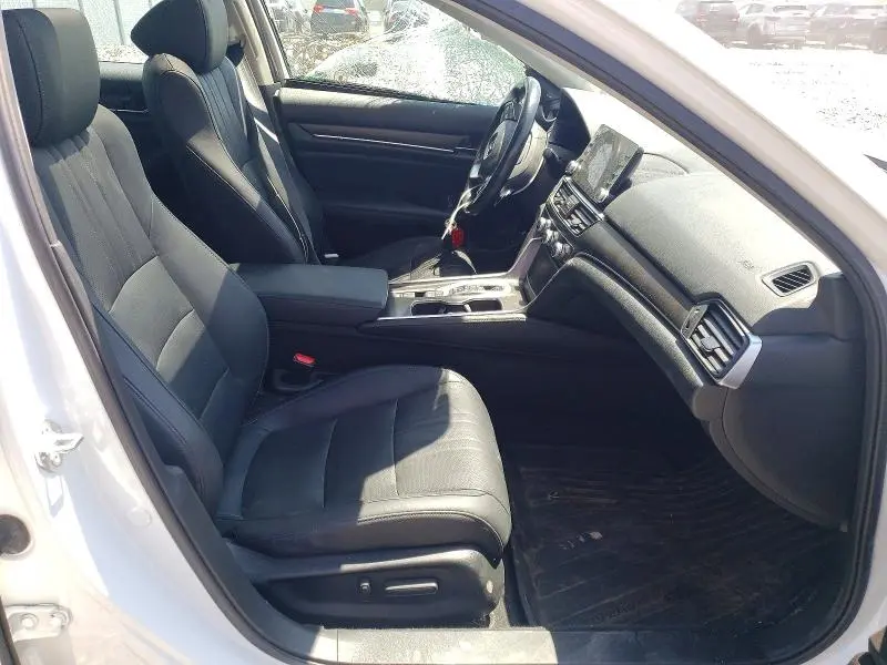2022 HONDA ACCORD TOURING HYBRID  