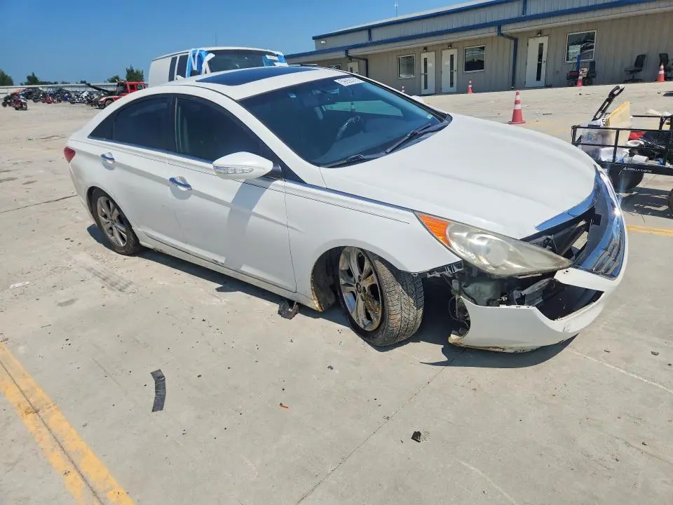 2011 HYUNDAI SONATA   