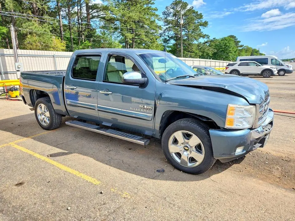 2011 CHEVROLET SILVERADO C1500 LT  
