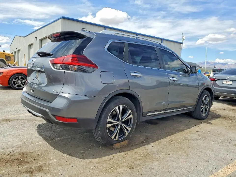 2018 NISSAN ROGUE SL  