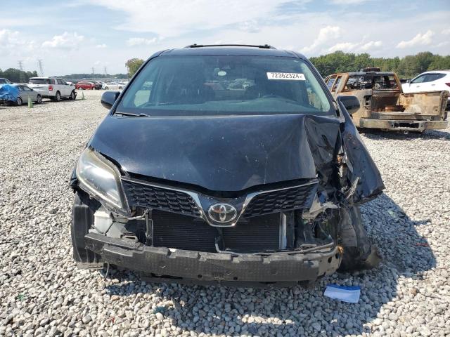 2019 TOYOTA SIENNA SE