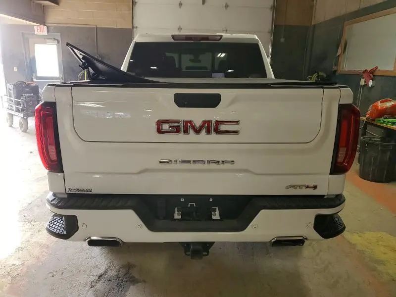 2021 GMC SIERRA K1500 AT4  