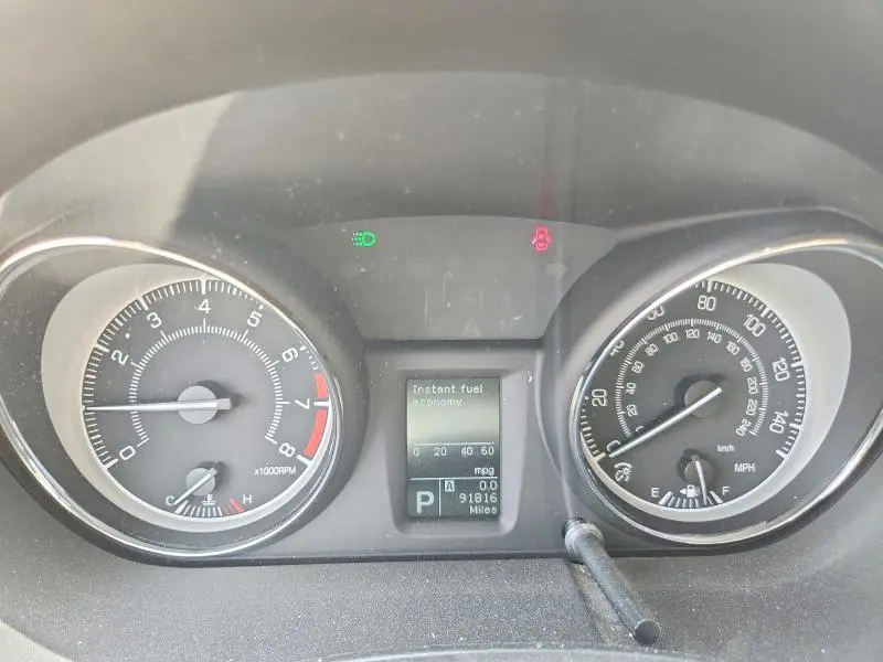 2011 SUZUKI KIZASHI SE  