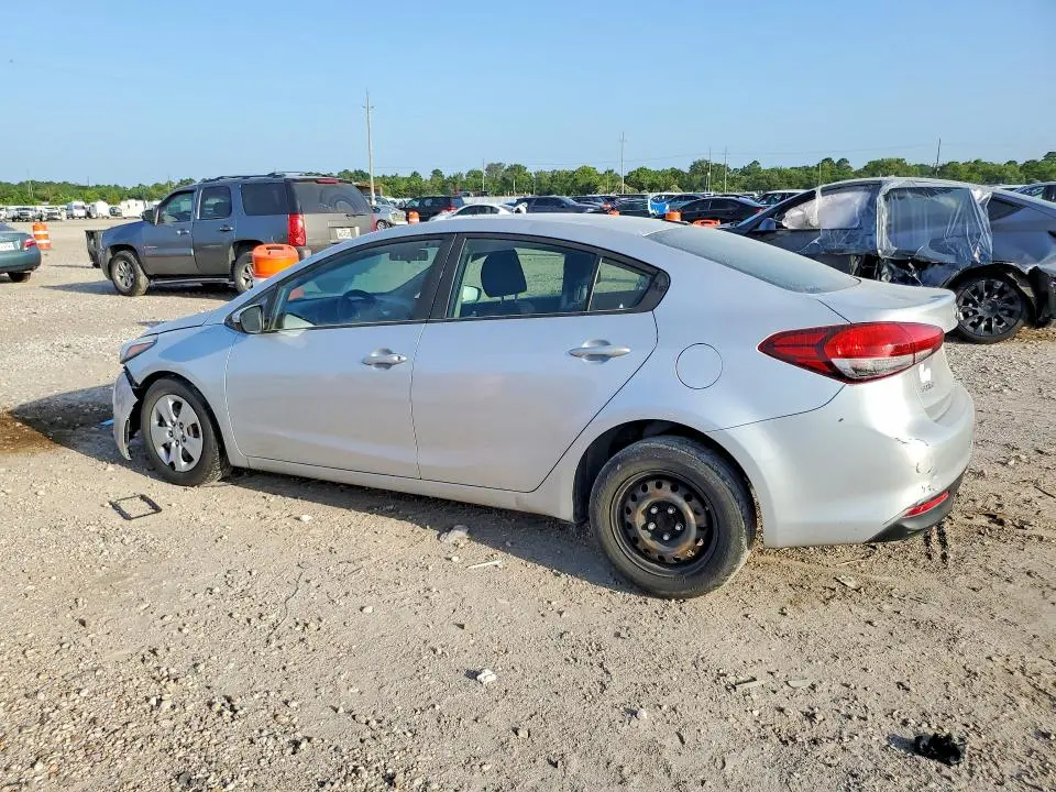 2017 KIA FORTE LX  