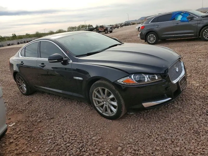 2013 JAGUAR XF   
