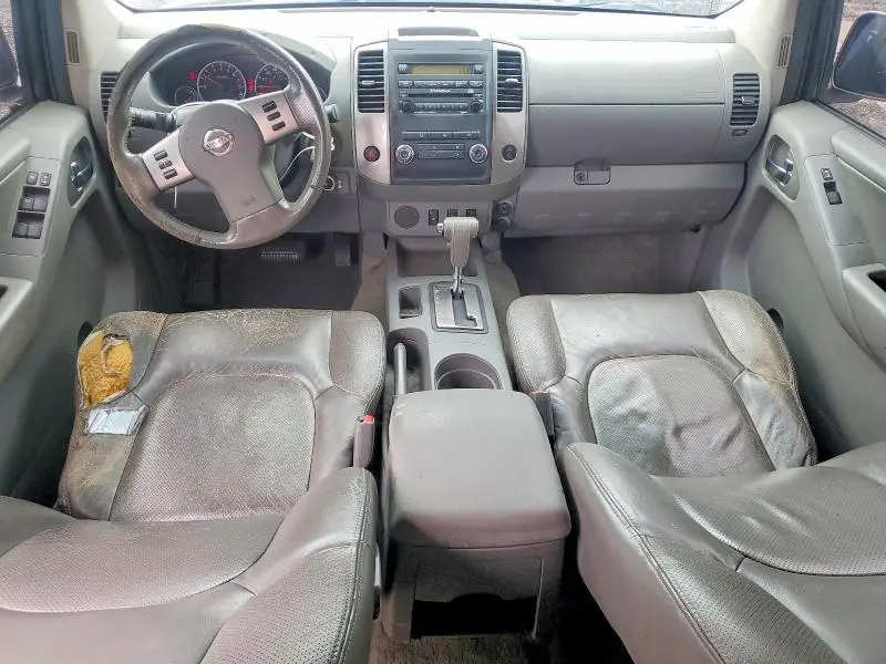 2010 NISSAN FRONTIER SE V6  
